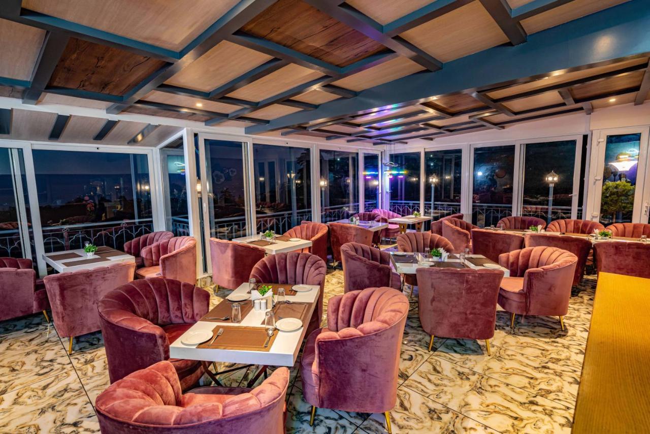 Ashiana Clarks Inn Shimla Buitenkant foto