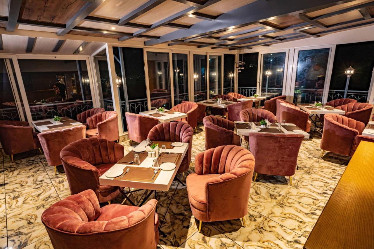 Ashiana Clarks Inn Shimla Buitenkant foto